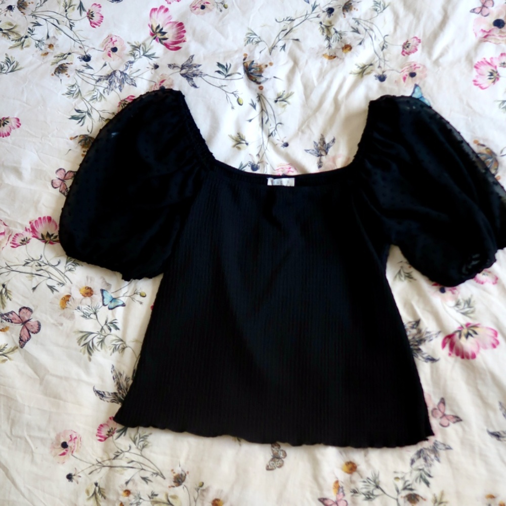 NWT Status Black Top With Sheer Bubble Sleeves M